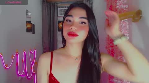 kiaaannaaaa online show from April 26, 10:40 pm
