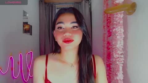 kiaaannaaaa online show from May 4, 11:34 pm