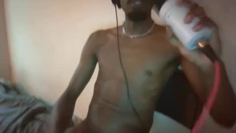 bigone555__ online show from September 17, 9:05 pm