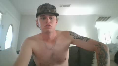 Snapshot of bigpepe7719 chatting on March 23, 1:59 pm bigpepe7719 online show from March 23, 1:59 pm