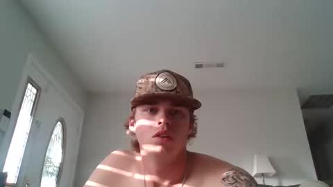 bigpepe7719 online show from May 15, 11:45 pm
