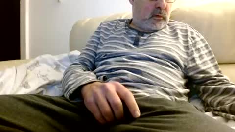 Ricky online show from February 15, 6:59 pm