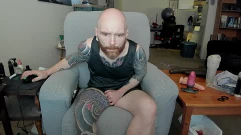 Sean pronounced Shon online show from April 14, 6:36 pm