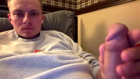 Snapshot of bigspoon610 chatting on October 25, 7:05 am bigspoon610 online show from October 25, 7:05 am