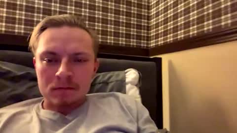 Snapshot of bigspoon610 chatting on November 28, 8:28 am bigspoon610 online show from November 28, 8:28 am