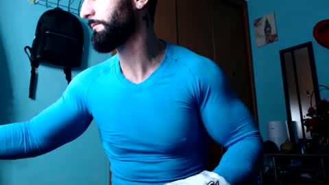 Snapshot of bigstallone chatting on January 6, 11:42 pm BigStallion online show from January 6, 11:42 pm