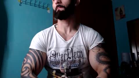 Snapshot of bigstallone chatting on January 23, 11:47 pm BigStallion online show from January 23, 11:47 pm