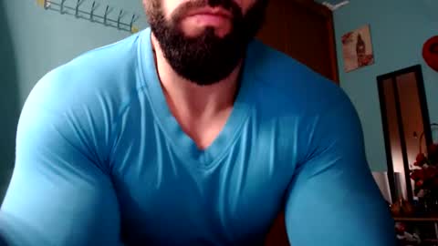 Snapshot of bigstallone chatting on February 5, 12:10 am BigStallion online show from February 5, 12:10 am