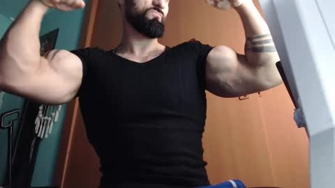 Snapshot of bigstallone chatting on December 1, 11:54 pm BigStallion online show from December 1, 11:54 pm