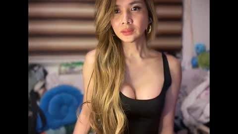 Yna     online show from October 27, 10:36 pm