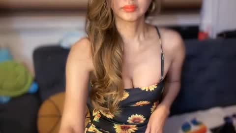 Snapshot of bigsurprise4u chatting on June 30, 11:17 pm Yna online show from June 30, 11:17 pm