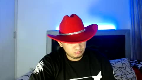 Snapshot of bigthick_blackcock chatting on May 24, 4:06 am MANUEL online show from May 24, 4:06 am
