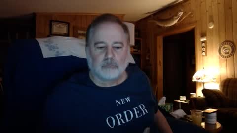 Snapshot of bigthicksatisfying2 chatting on October 5, 12:20 am bigthicksatisfying2 online show from October 5, 12:20 am