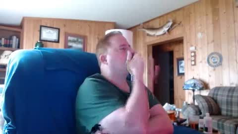 Snapshot of bigthicksatisfying2 chatting on October 19, 8:31 pm bigthicksatisfying2 online show from October 19, 8:31 pm