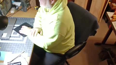 Snapshot of bigthump9999 chatting on December 20, 1:47 am bigthump9999 online show from December 20, 1:47 am