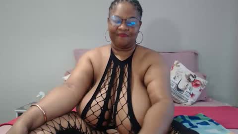 Lona online show from May 18, 9:37 am