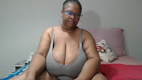 Lona online show from June 14, 7:16 pm