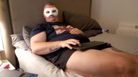 Snapshot of bigtitsmcghee chatting on September 29, 10:36 pm bigtitsmcghee online show from September 29, 10:36 pm