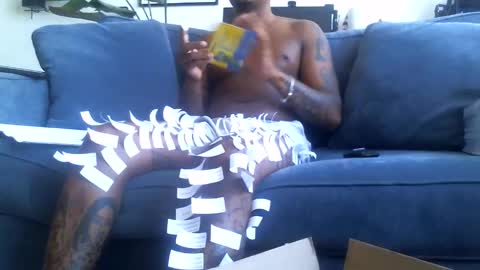 Snapshot of bigtreatofc chatting on June 3, 2:33 pm Bigtreatofc online show from June 3, 2:33 pm