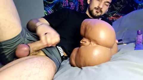 Snapshot of bigwhitecock_liam chatting on May 30, 5:54 pm bigwhitecock_liam online show from May 30, 5:54 pm