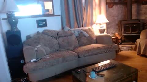 bigwoodman831 online show from May 6, 12:21 pm