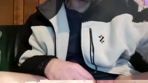 Snapshot of bigwytecock1979 chatting on February 25, 4:57 am bigwytecock1979 online show from February 25, 4:57 am