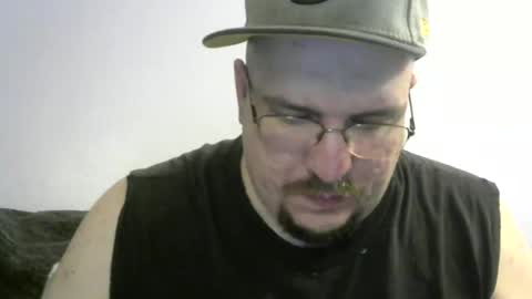 Snapshot of bigxcountry_39 chatting on April 14, 2:06 am bigxcountry_39 online show from April 14, 2:06 am