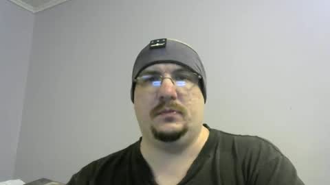 Snapshot of bigxcountry_39 chatting on April 21, 3:13 am bigxcountry_39 online show from April 21, 3:13 am