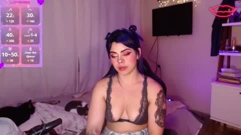 biigbooty_ online show from December 21, 6:19 am