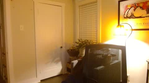 Snapshot of bijockdadohio chatting on February 1, 5:17 am Jeff online show from February 1, 5:17 am