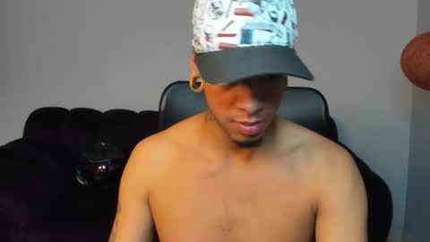 Sebas online show from November 4, 5:45 pm