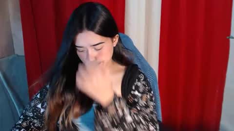 bilat tinax online show from January 16, 7:01 am