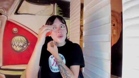 Snapshot of bilie__eilish chatting on May 21, 11:28 am bilie__eilish online show from May 21, 11:28 am