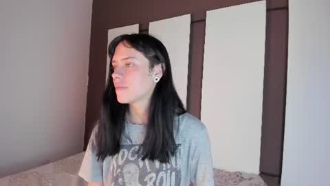Snapshot of bilie__eilish chatting on June 12, 11:09 am bilie__eilish online show from June 12, 11:09 am