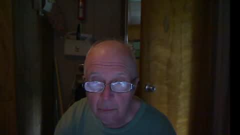 Snapshot of bill_25061 chatting on June 26, 6:34 pm bill_25061 online show from June 26, 6:34 pm