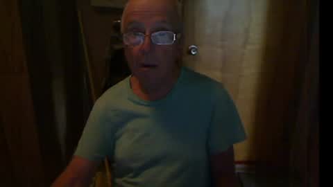 Snapshot of bill_25061 chatting on July 21, 7:05 pm bill_25061 online show from July 21, 7:05 pm