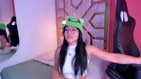 Billie online show from November 26, 2:23 am