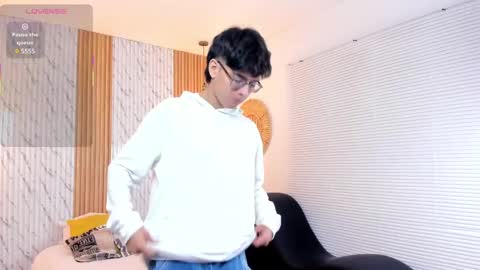 Snapshot of billie_jr chatting on February 18, 11:44 am Billie online show from February 18, 11:44 am