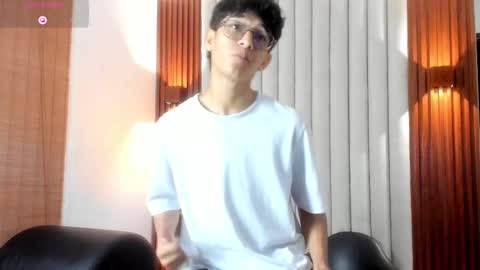 Snapshot of billie_jr chatting on September 25, 3:54 am Billie online show from September 25, 3:54 am