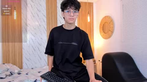 Snapshot of billie_jr chatting on October 4, 3:59 am Billie online show from October 4, 3:59 am