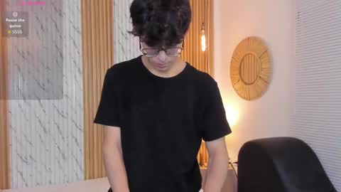 Snapshot of billie_jr chatting on October 18, 3:31 am Billie online show from October 18, 3:31 am