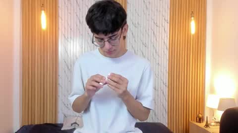 Snapshot of billie_jr chatting on November 28, 3:42 am Billie online show from November 28, 3:42 am