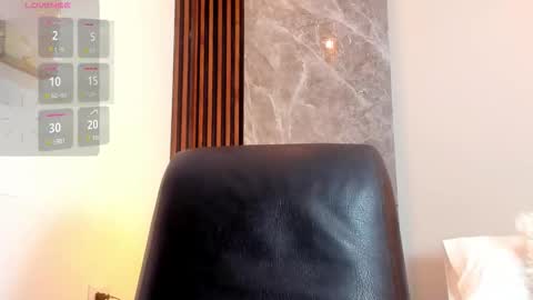 Snapshot of billie_jr chatting on December 15, 9:19 pm Billie online show from December 15, 9:19 pm