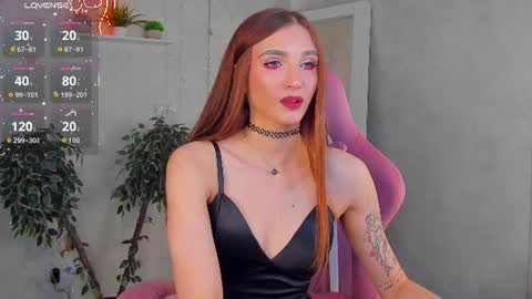Snapshot of billie_simmons chatting on June 18, 9:25 am Alisha online show from June 18, 9:25 am