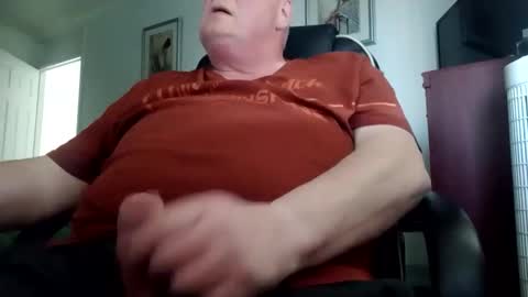 Snapshot of billlllllyb chatting on April 23, 4:09 pm billlllllyb online show from April 23, 4:09 pm