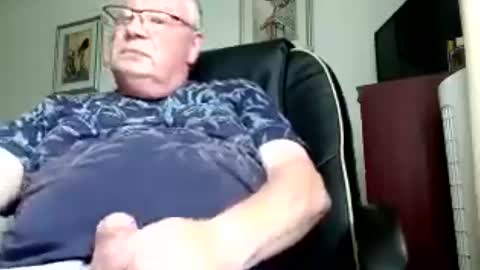 Snapshot of billlllllyb chatting on June 28, 12:44 pm billlllllyb online show from June 28, 12:44 pm