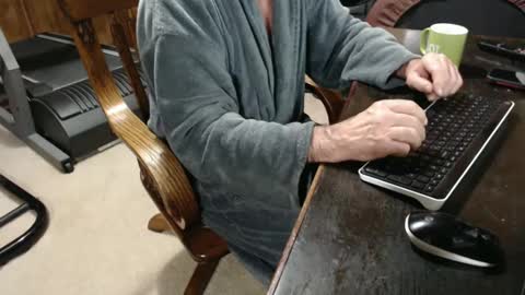 Snapshot of billy471 chatting on December 22, 11:54 am billy471 online show from December 22, 11:54 am