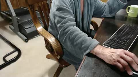 Snapshot of billy471 chatting on January 1, 11:49 am billy471 online show from January 1, 11:49 am