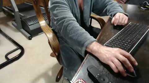 Snapshot of billy471 chatting on March 2, 10:35 am billy471 online show from March 2, 10:35 am