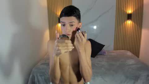 Snapshot of billy_jamees chatting on November 27, 11:23 am Sam online show from November 27, 11:23 am